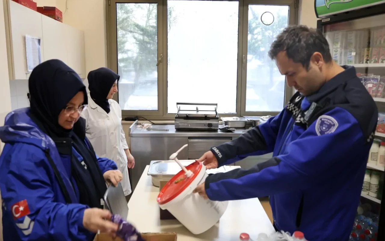 Kocaeli'de okul kantinlerine zabıta denetimi: hijyen ve ürün kontrolü