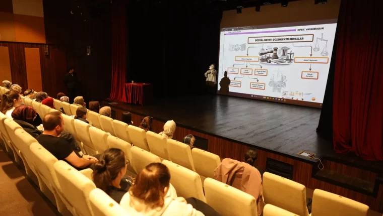 KPSS Ön Lisans adayları Sakarya'da genel tekrar yaptı