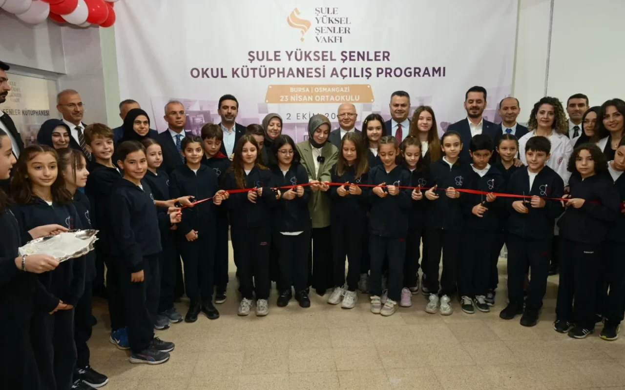 Bursa'da 23 Nisan Ortaokulu'na yeni kütüphane açıldı; proje 22 ilde