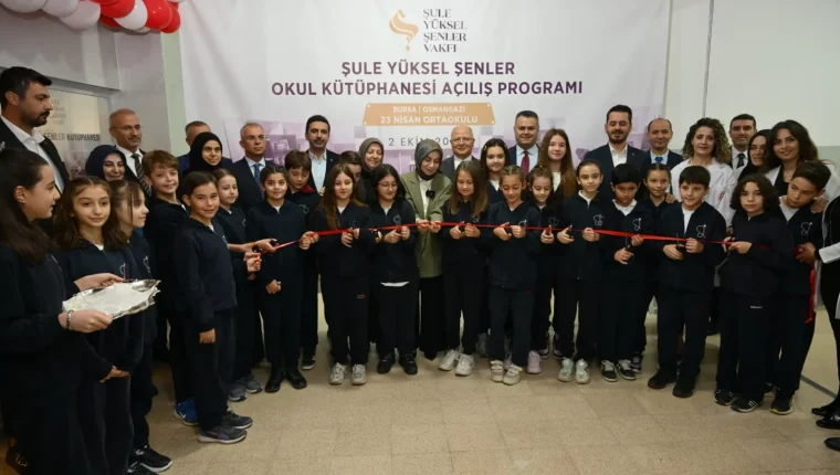 Bursa'da 23 Nisan Ortaokulu'na yeni kütüphane açıldı