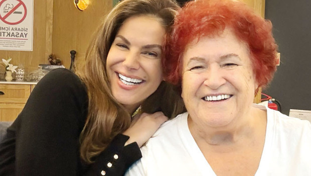 Tülin Şahin ve Selda Bağcan İstanbul'da özel hastanede karşılaştı