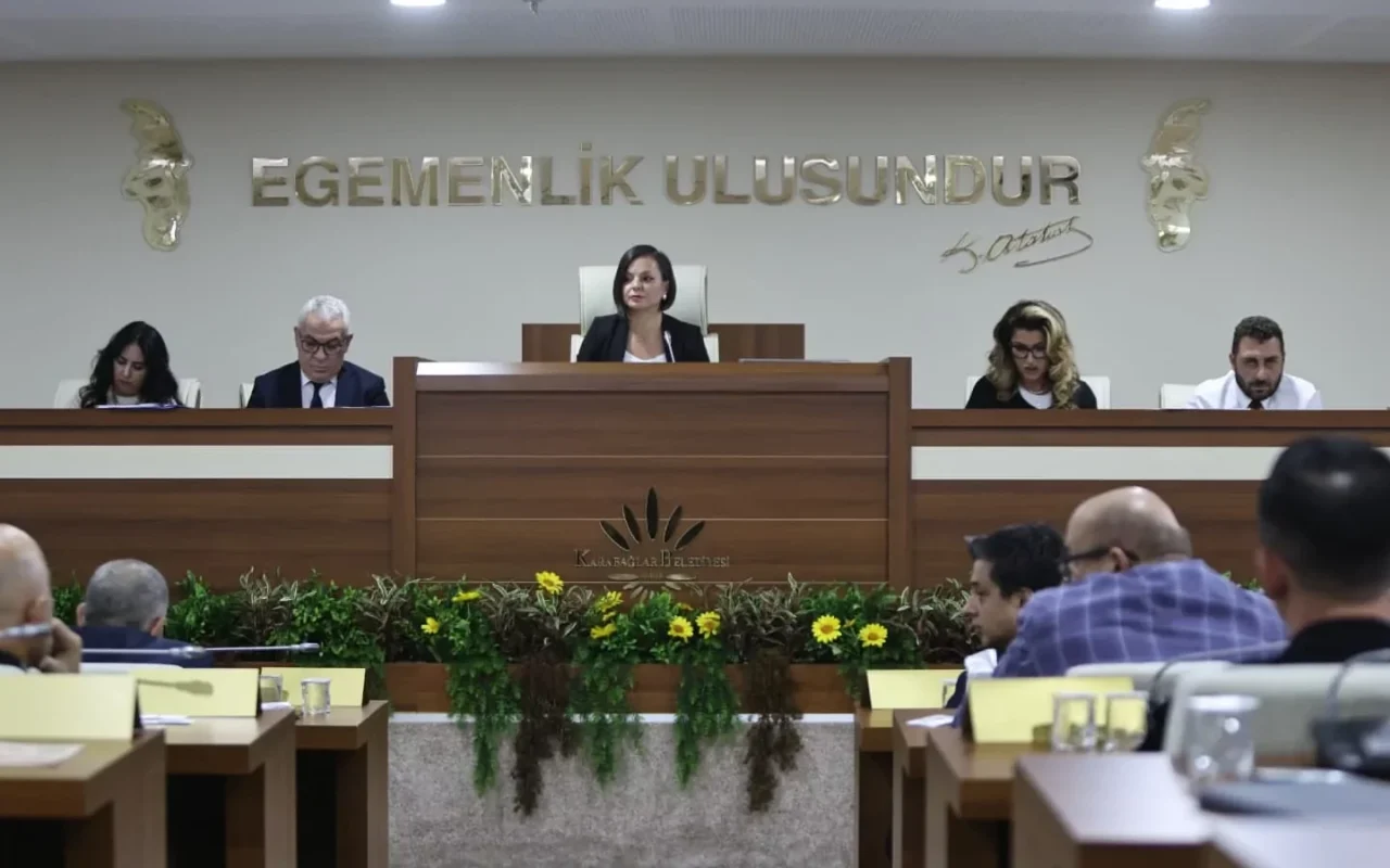 Karabağlar'da 2027 bütçesi komisyona sevk edildi