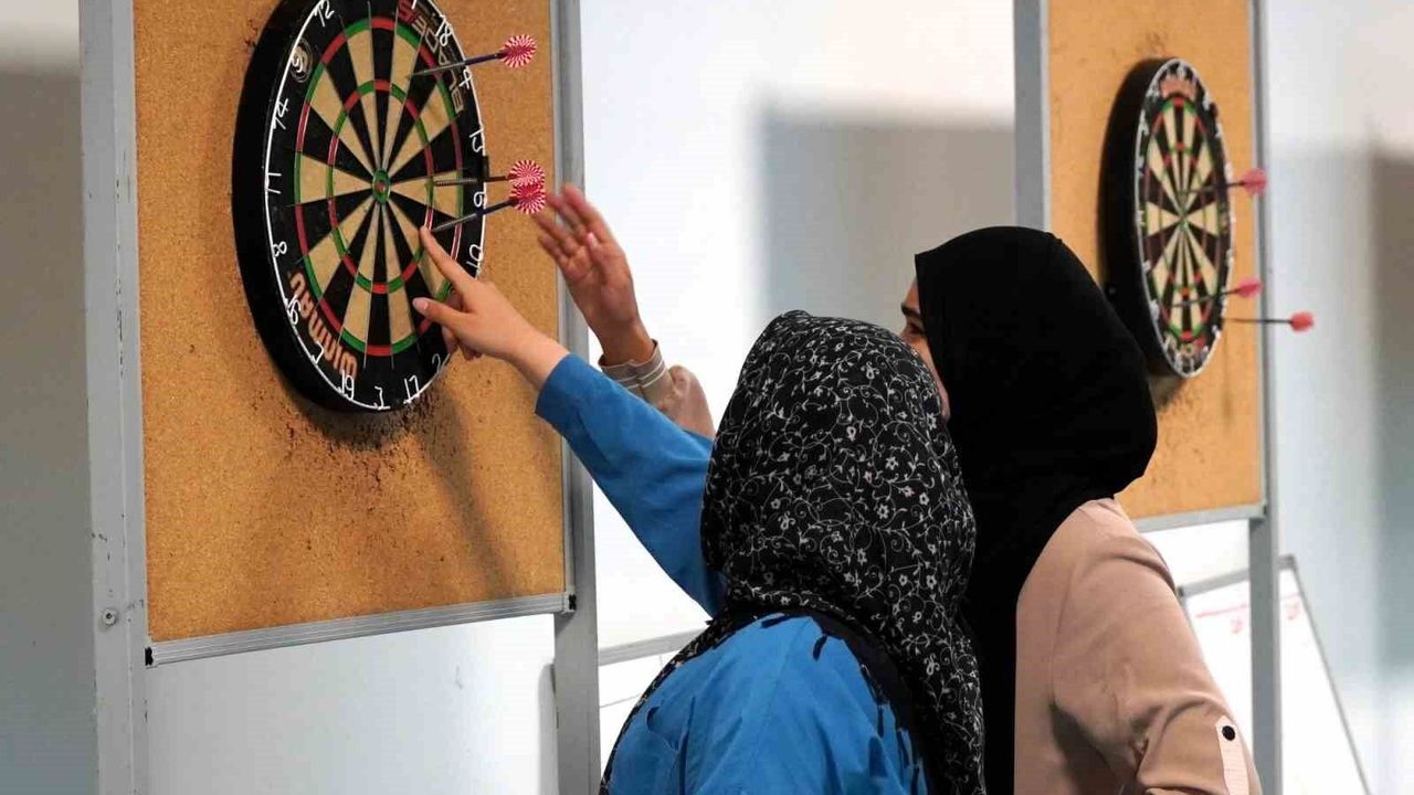 Manisa KYK yurtlarında spor ve sanat etkinlikleri başladı
