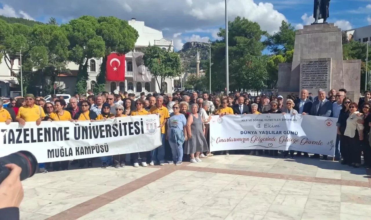 Muğla'da Dünya Yaşlılar Günü: 100 Yaş Evi üyeleri buluştu