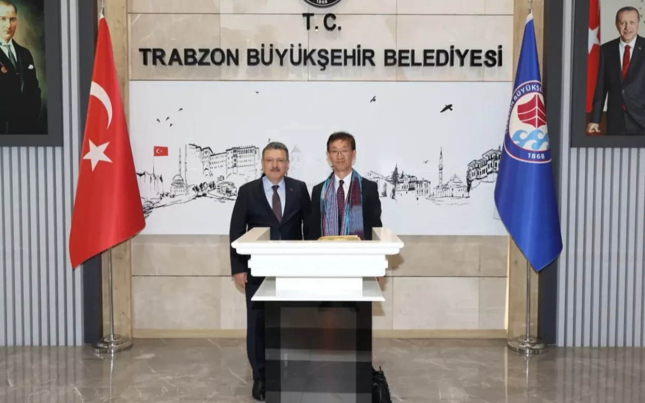 Trabzon'da Japonya elçisiyle görüşme: Turizm ve ticaret yolları
