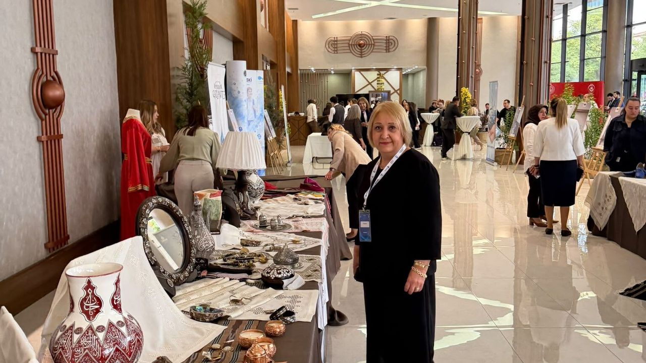 Asuman Şen Gaziantep'te Yöneten Kadın Liderler Forumu'na Katıldı