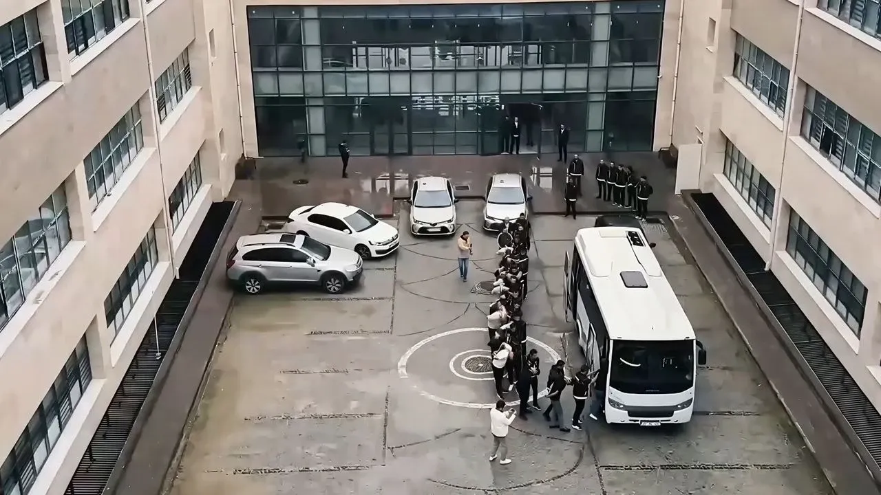 İzmir dahil 75 ilde uyuşturucu operasyonu: 714 tutuklama
