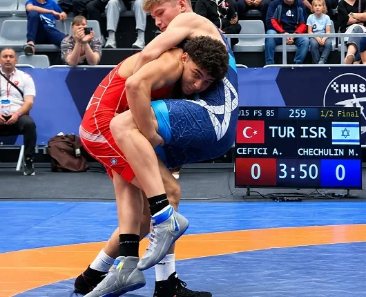 U15 Balkan Güreş Şampiyonası'nda Türkiye 17 altınla şampiyon