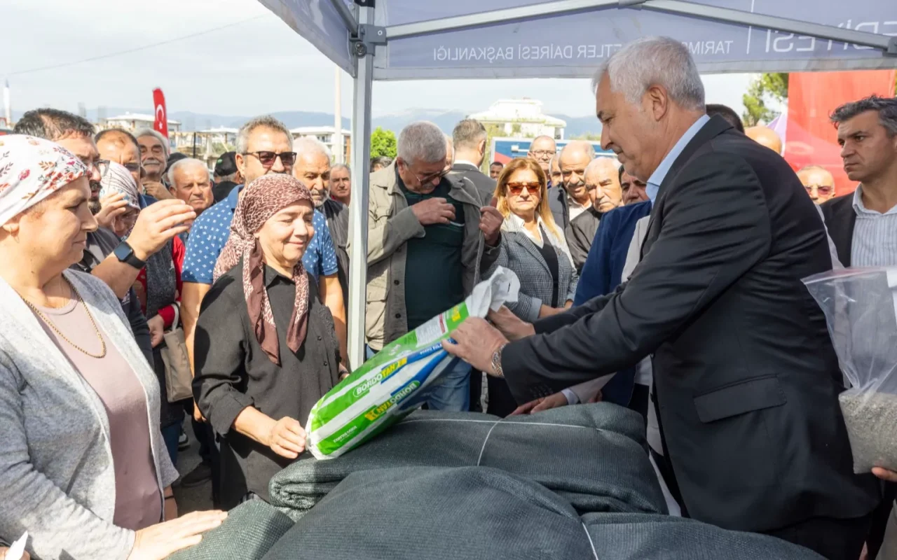 İzmir'de zeytin üretimi güçlendiriliyor: 391 üreticiye destek