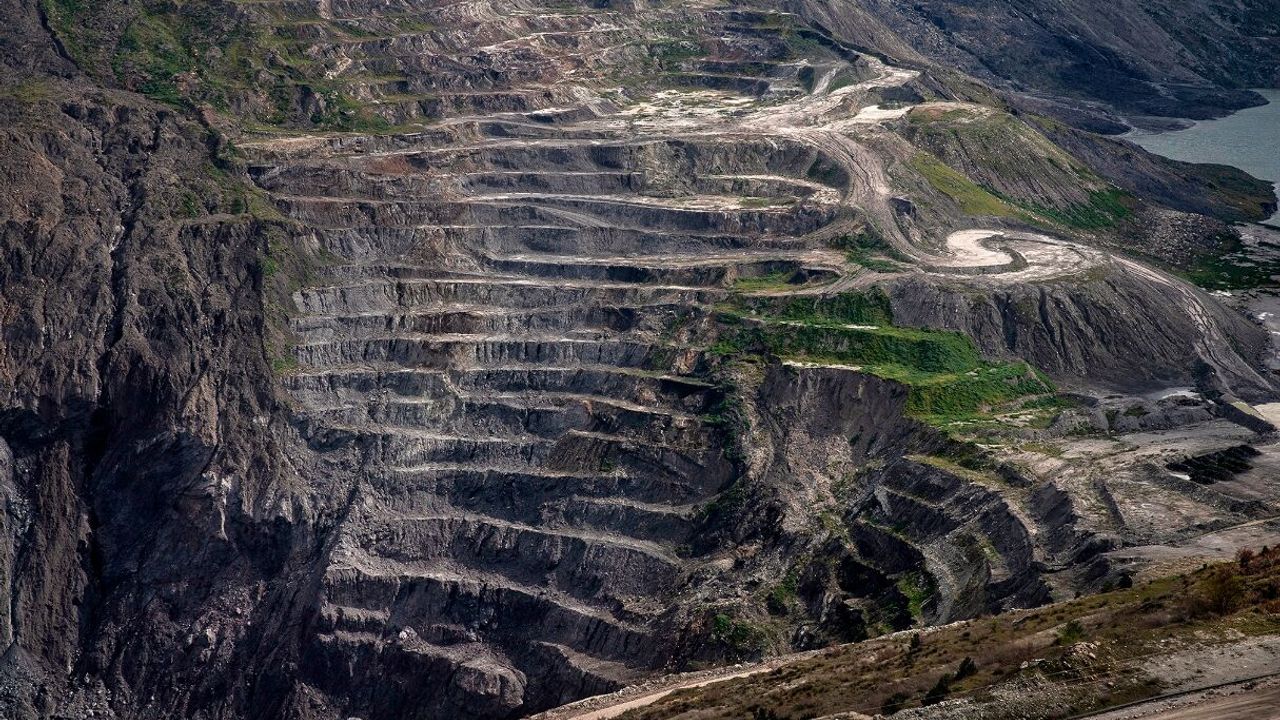Bir Coğrafyanın Z Raporu sergisi Bergama'da 3 Ekim'de açılıyor