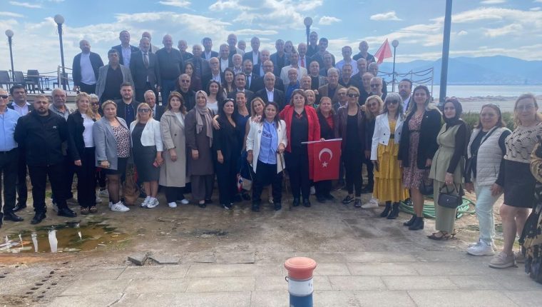 CHP Karşıyaka'da STK buluşması: 'Yan yana yürüyeceğiz'