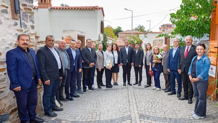 İzmirli muhtarlar Narlıdere'de buluştu: Dayanışma vurgusu