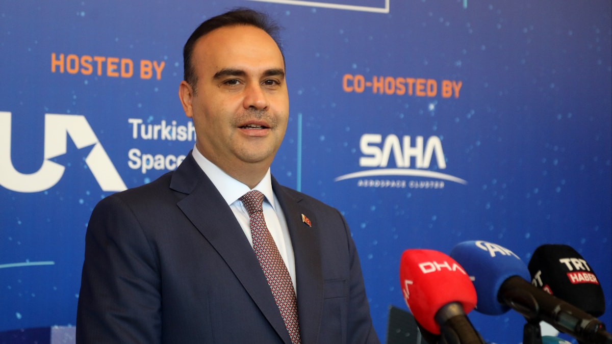 Ay uzay aracı 2027 başlarında Ay'a gönderilecek, Bakan Kacır açıkladı