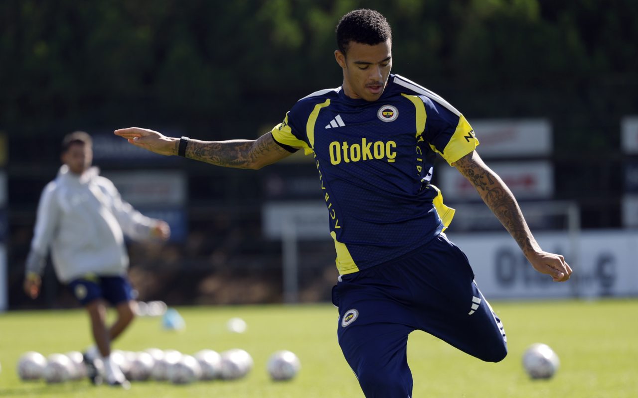 Fenerbahçe Rizespor maçı öncesi idman sürüyor