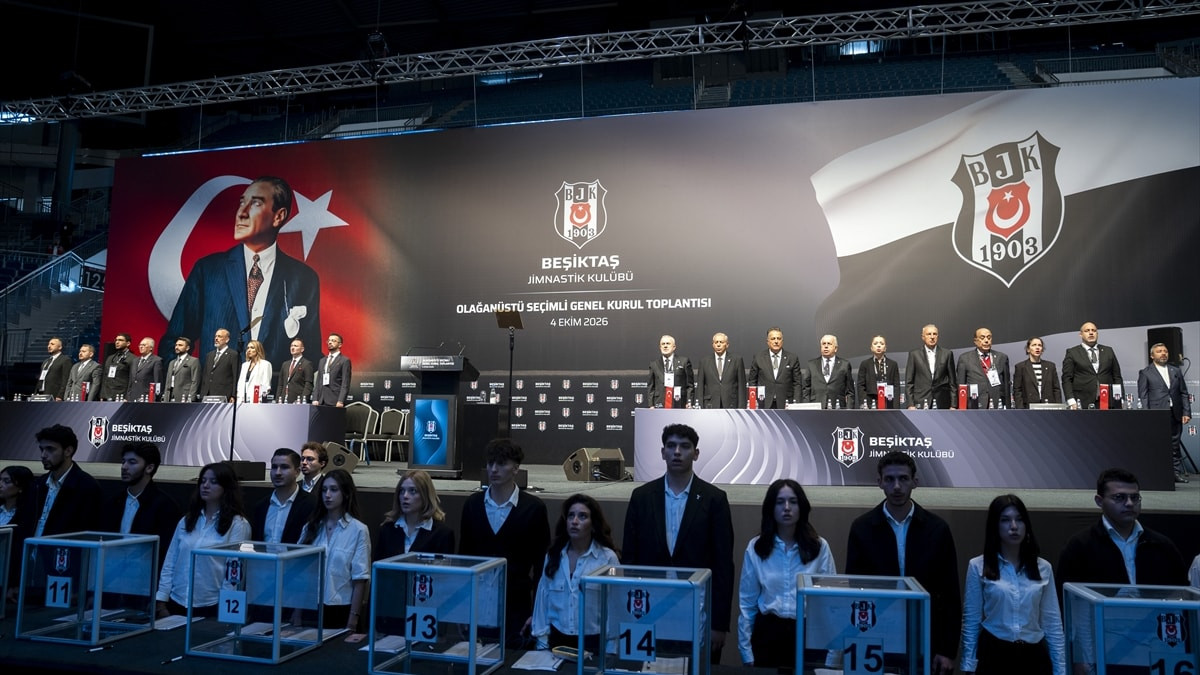 Beşiktaş'ta oy verme sona erdi: Genel kurulda sayım başladı