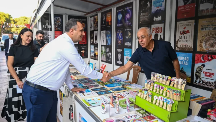 İzmir Bornova’da edebiyat rüzgarı sona erdi