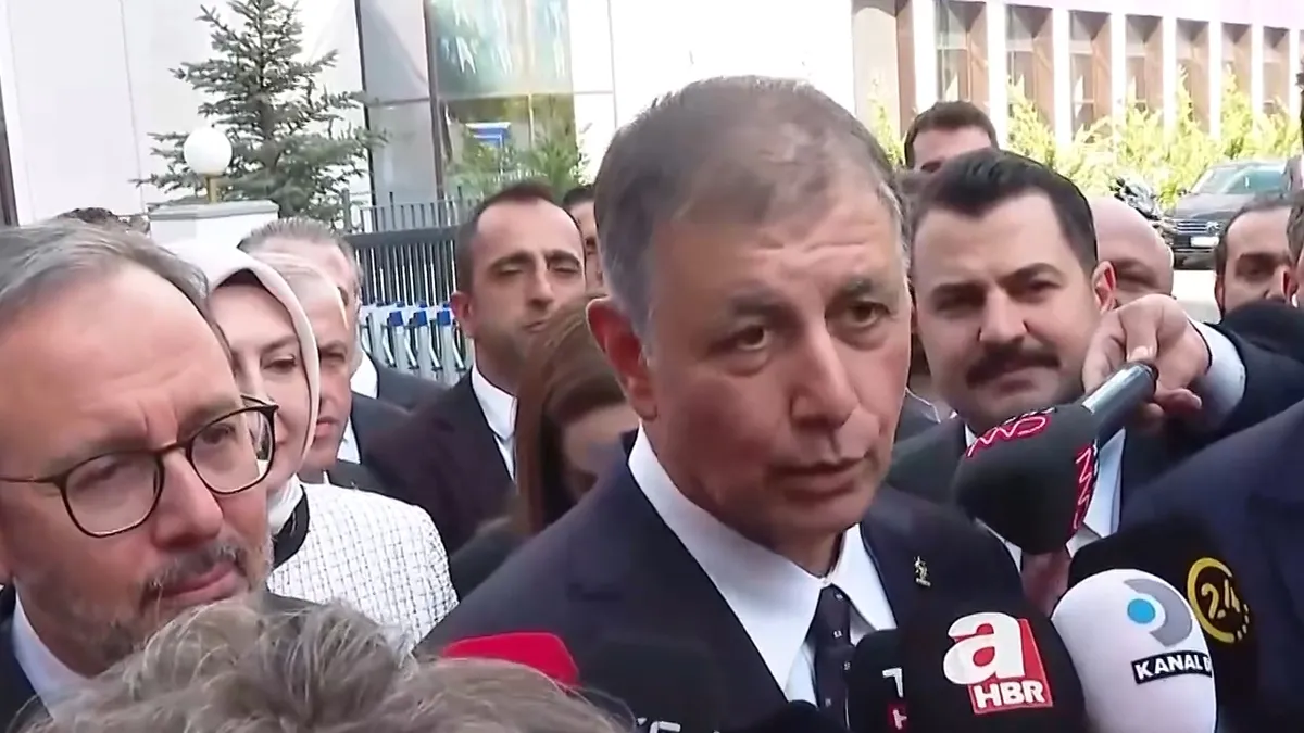 Cemil Tugay AK Parti'ye katıldı: Cumhuriyet vurgusu, yeni katılımlar