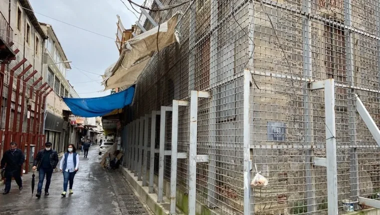Hamdi Dalan Fabrikası restorasyonu: Kemeraltı'nda geçiş daraldı