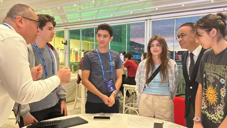 İzmir İl Milli Eğitim Müdürü ETKİM Genç Tekno Girişim Kampı’nı ziyaret etti