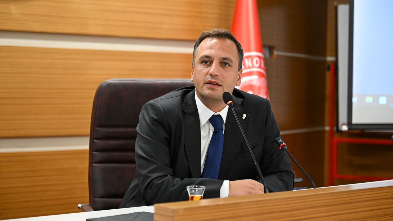 Bornova Belediye Başkanı Ömer Eşki iki yıllık toplantıyı yönetti