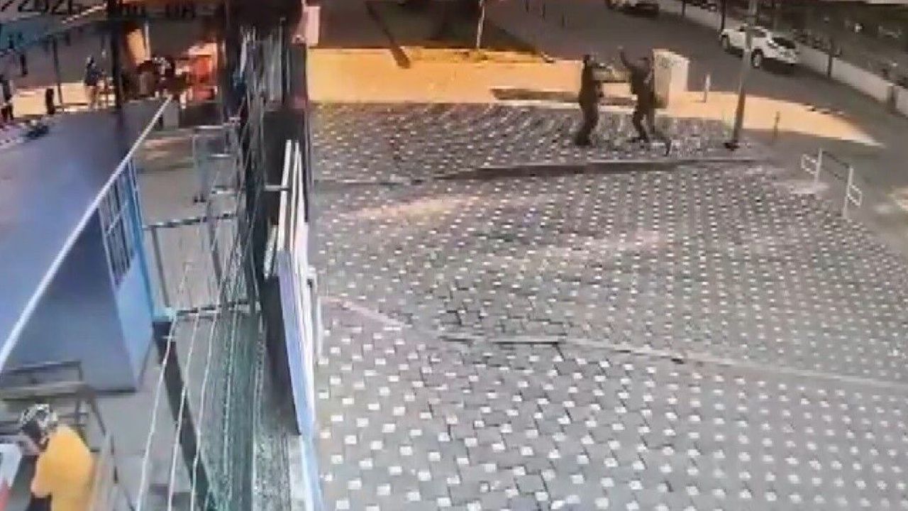 İzmir Ödemiş’te okul önünde bekçi ile arbede: öğretmen olduğu bildirildi