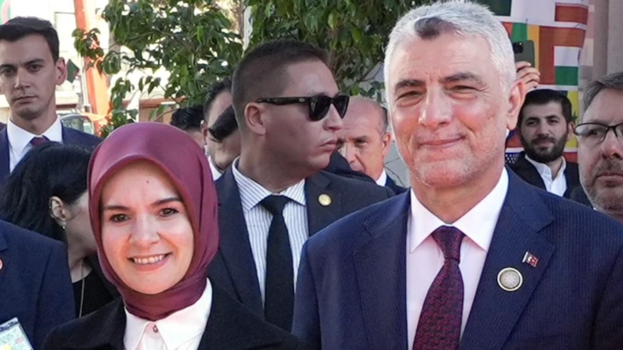 Özlale: Fon iddialarında isimler ve meblağ doğru, bakanlar reddetti
