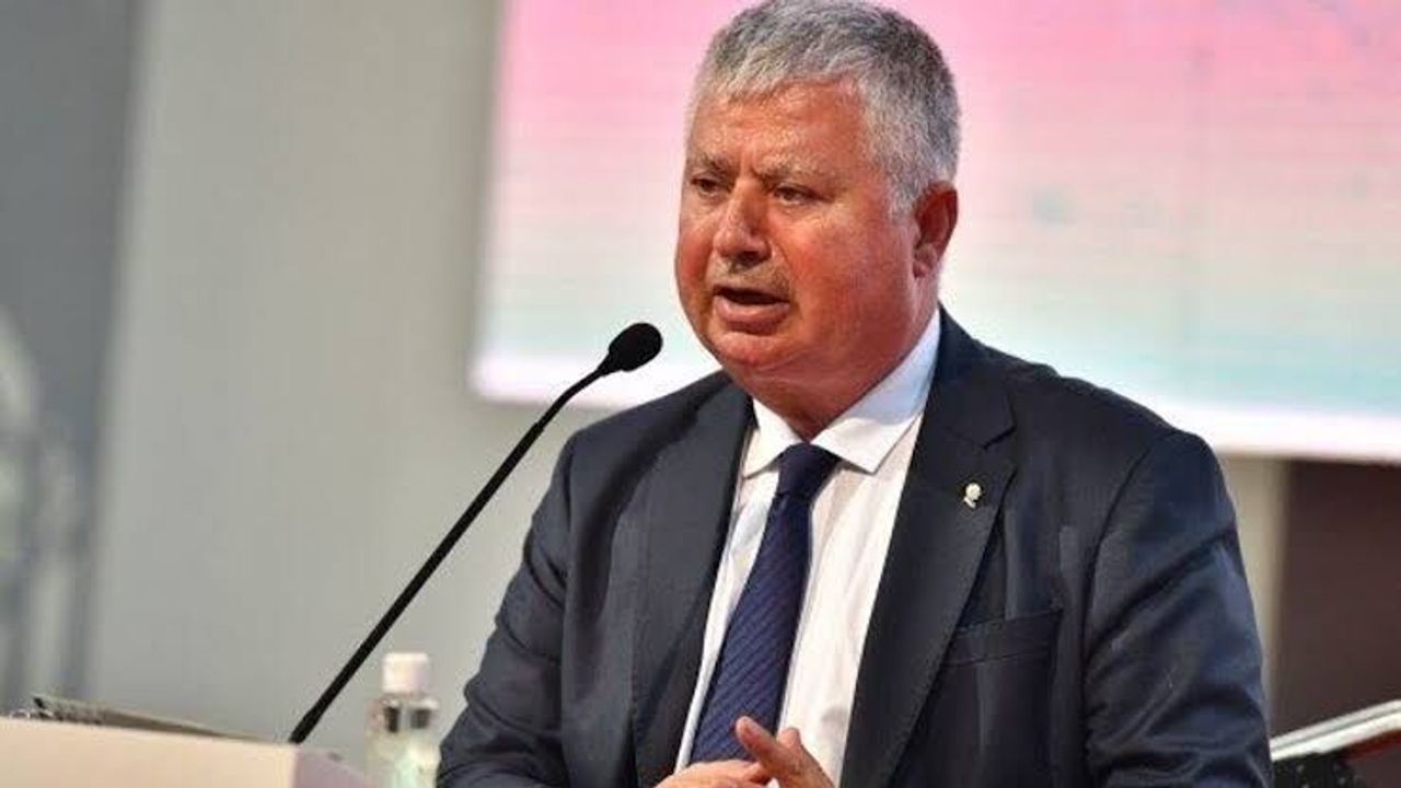 İzmir'de başkanvekili Özuslu: Bağımsız olarak devam edeceğim
