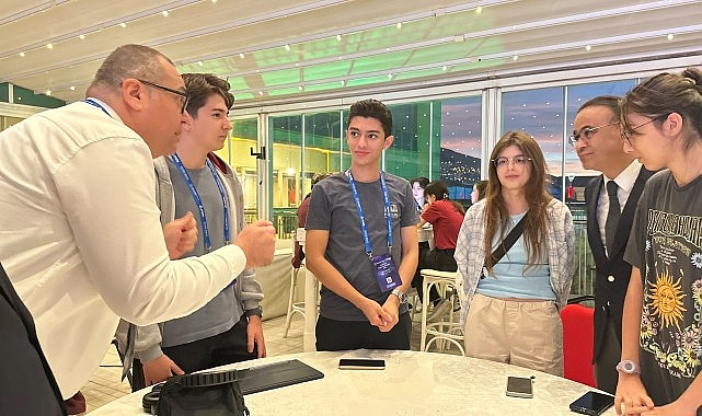 İzmir İl Millî Eğitim Müdürü Dr. Ömer Yahşi ETKİM Genç Tekno Girişim Kampı’nı ziyaret etti