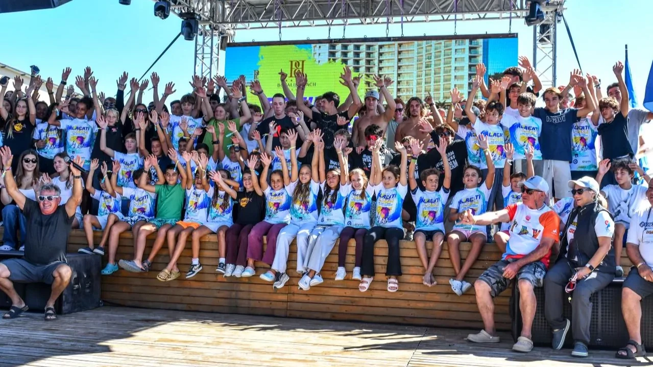 Alaçatı Windfest 2026 başladı: 134 sporcu, çevre vurgusu
