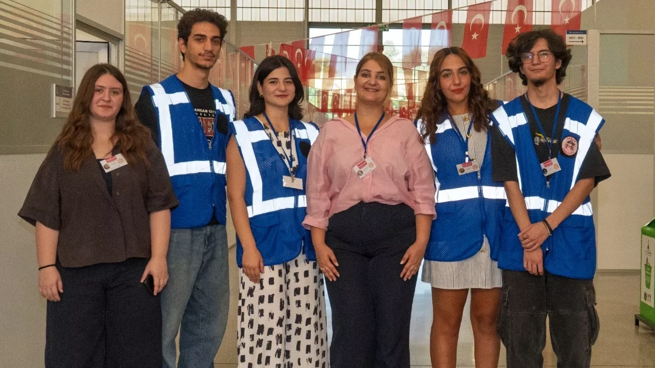 İzmir'de Sağlık Gönüllüleri ağı genişliyor: Başvurular başladı