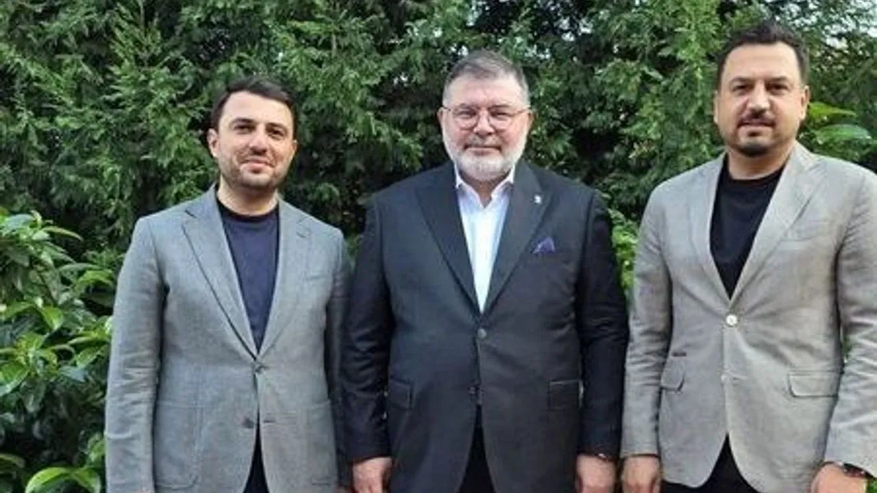 AK Parti İzmir medya başkanlığı Emre Nasır’a devredildi