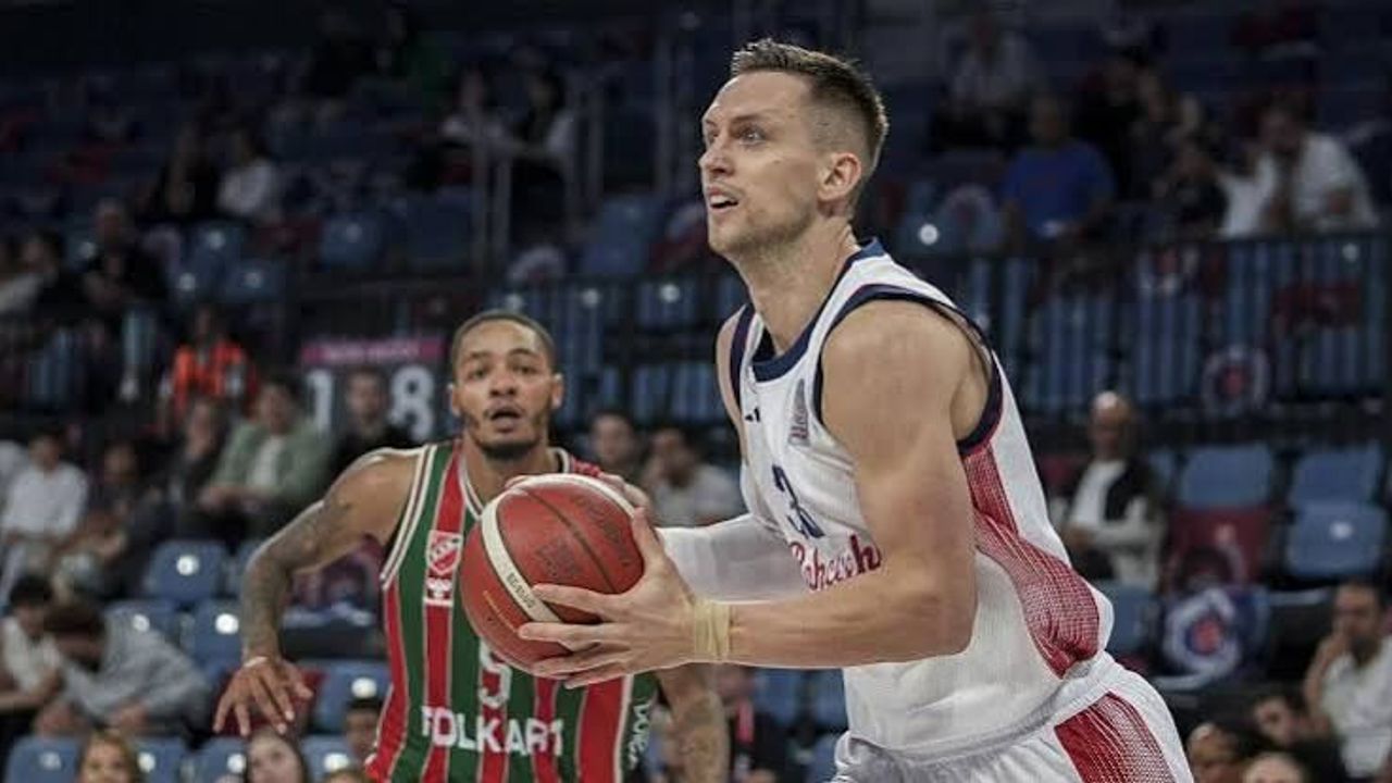 Karşıyaka, Bahçeşehir'e 92-82 yenildi; Çayırova maçı 16 Ekim'de