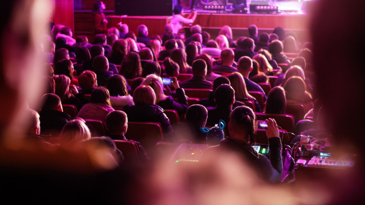 İzmir sanat haftası 12-18 Ekim: Tiyatro, konser ve sergiler