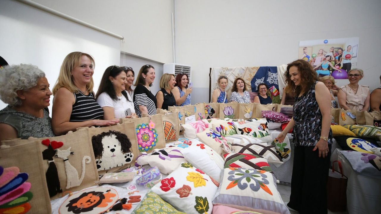 Karşıyaka Belediyesi ücretsiz hobi ve meslek kursları başladı
