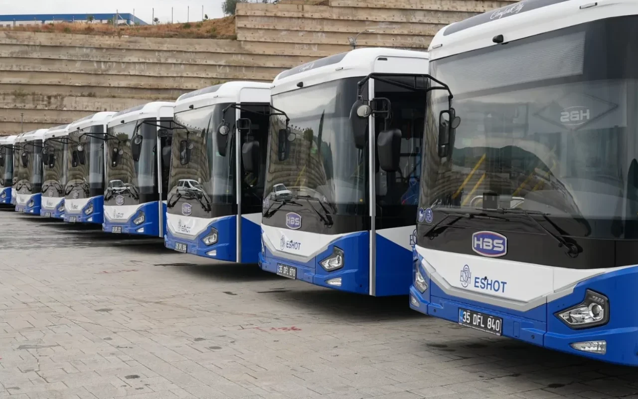 İzmir'de ESHOT ve İZULAŞ filosu 111 yeni otobüsle yenileniyor