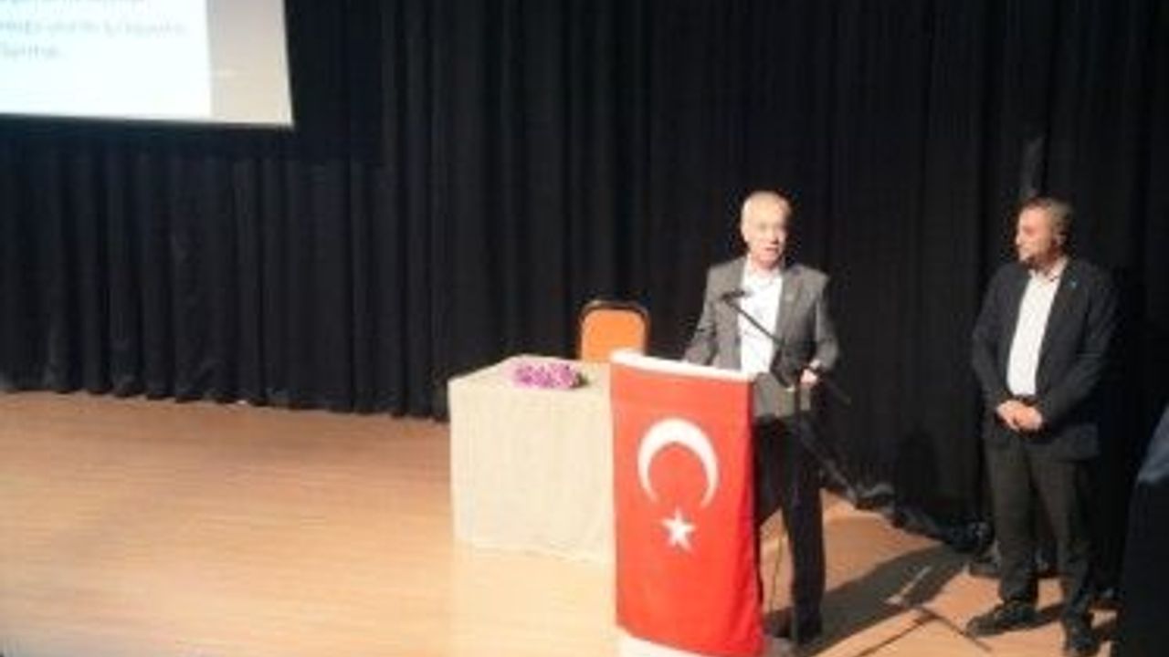 Seferihisar'da 3. Yaş Üniversitesi'nde güz dönemi başladı