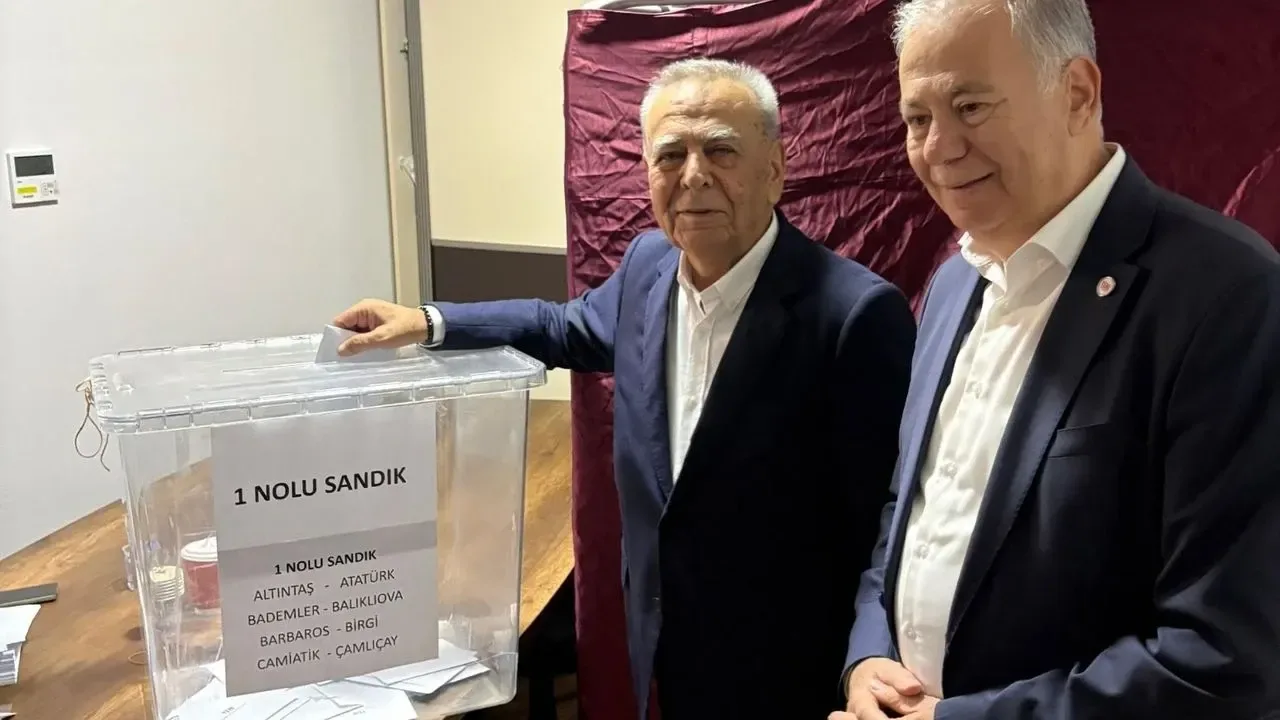 YENİ Parti İzmir'de il başkanlığı seçimi tamamlandı
