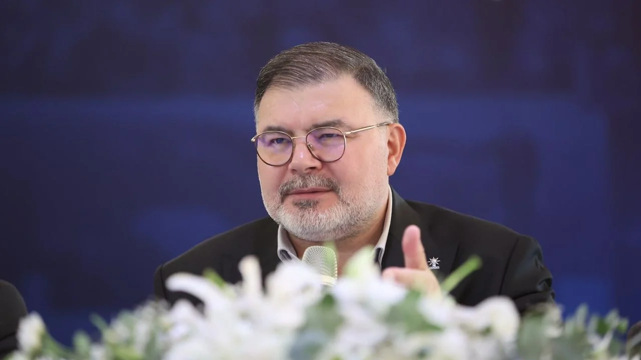 Bilal Saygılı: İzmir'i üretim ve ticaret merkezi yapacağız