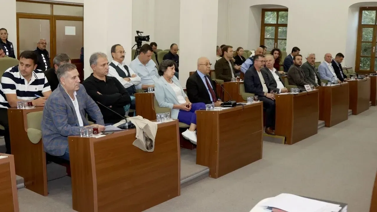 Urla Belediyesi 3,6 milyar TL bütçesi oy birliğiyle kabul edildi