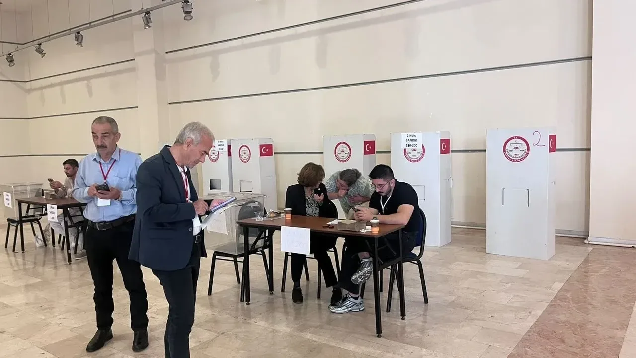 YENİ Parti İzmir İl Kongresi: Çağatay Güç'ün yönetimi açıklandı