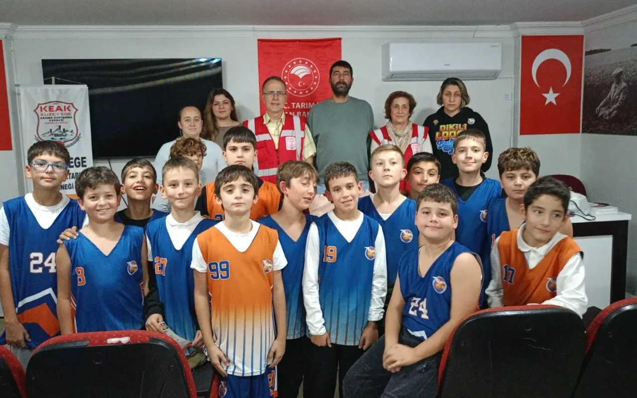 Dikili’de 11 ve 12 Yaşındaki Çocuklara İlk Yardım Semineri